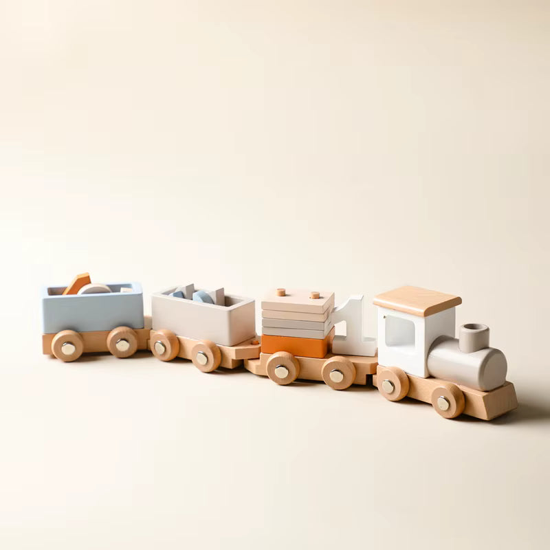 Montessori Holzeisenbahn – Lernspaß & Dekoration